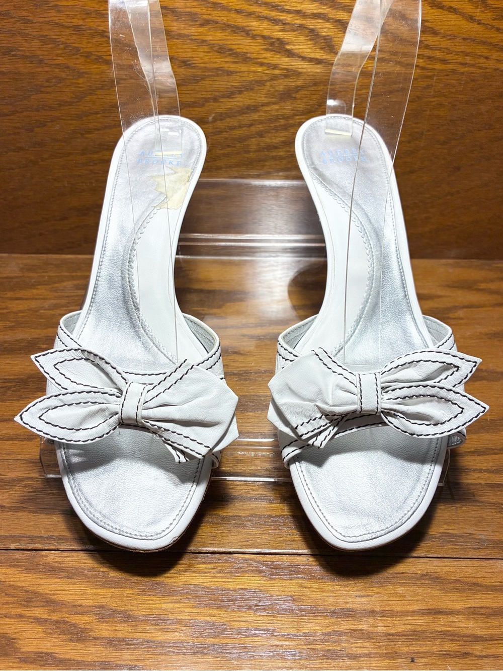 Y2K VTG Audrey Brooke Bow Slide Sandal Brazil Made White Leather Size 9.5